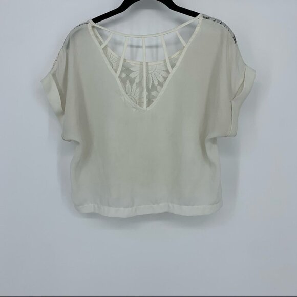 Mine sheer floral white crochet sunflower crop  top - Picture 10 of 12